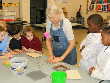 Making Paper - Photo Number 10