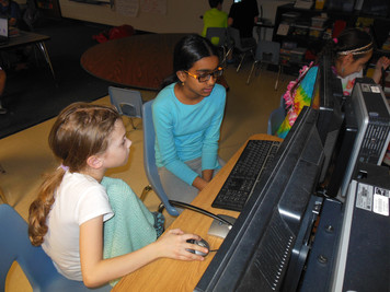 Buddies teaching SMART Recorder - Photo Number 4
