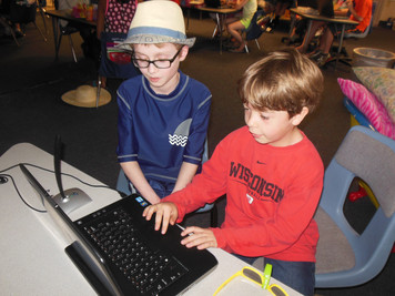 Buddies teaching SMART Recorder - Photo Number 7