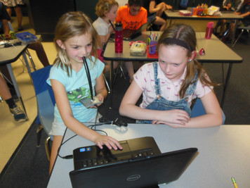 Buddies teaching SMART Recorder - Photo Number 10