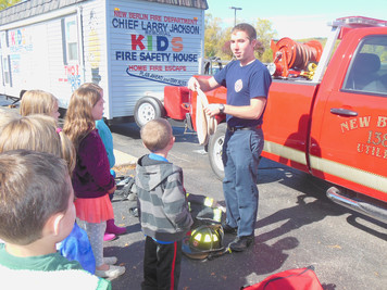 New Berlin Firefighters Teach Important Lessons - Photo Number 4