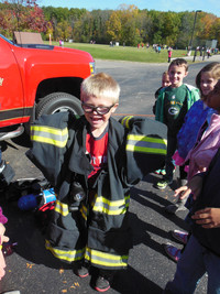 New Berlin Firefighters Teach Important Lessons - Photo Number 6