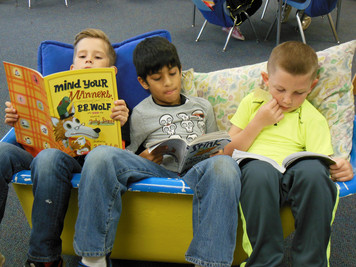 Reading & Mystery Readers - Photo Number 10